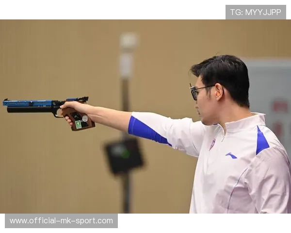 气手枪项目关注呼吸节奏控制，多名选手状态出色